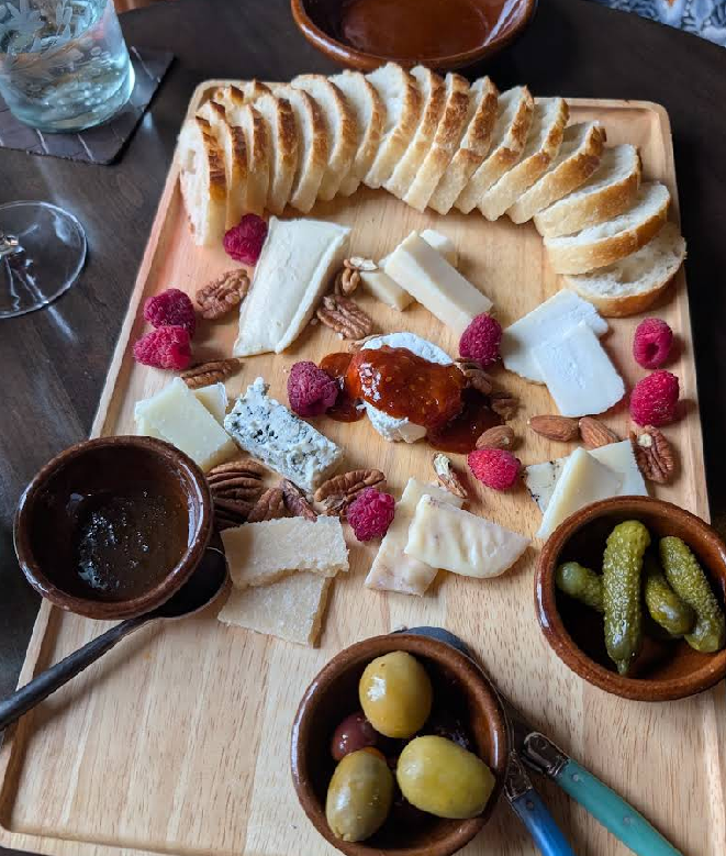 Charcutería y Snacks
